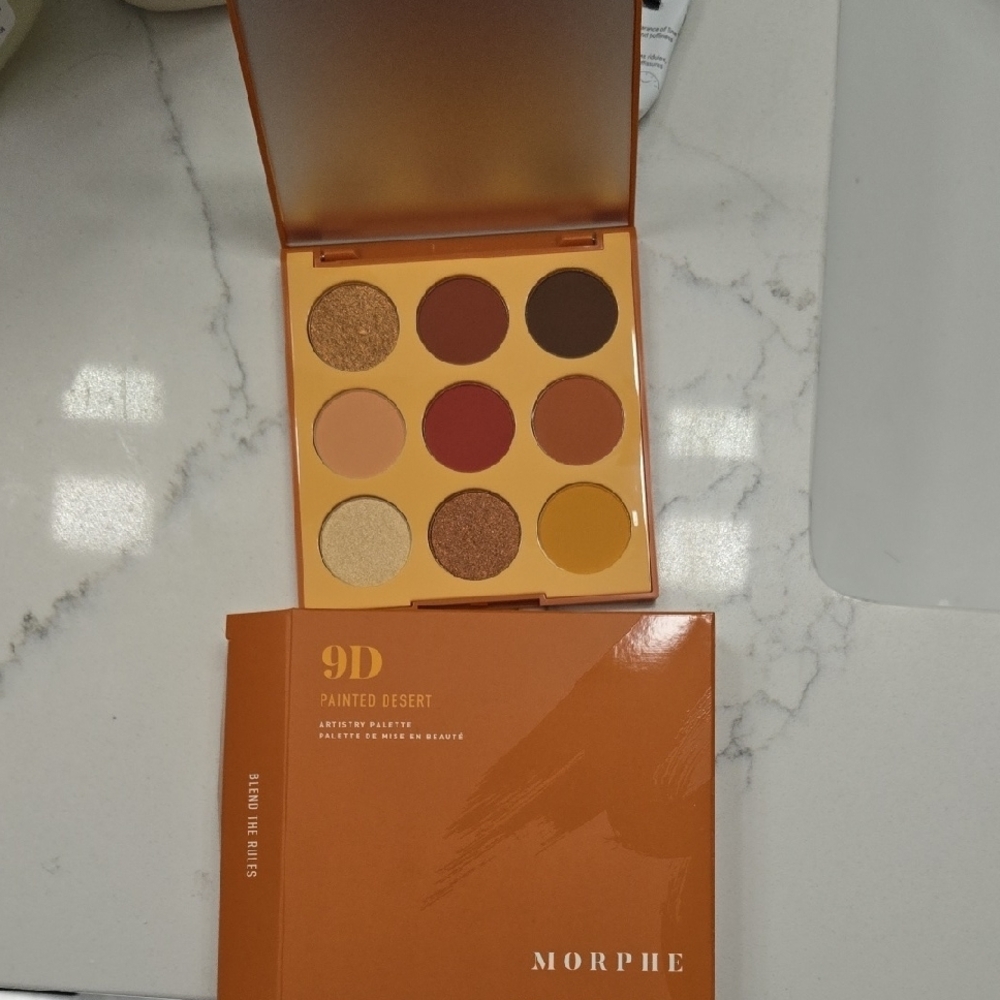 Morphe 9D Painted Desert Eyeshadow Palette - Gold, Red, Brown